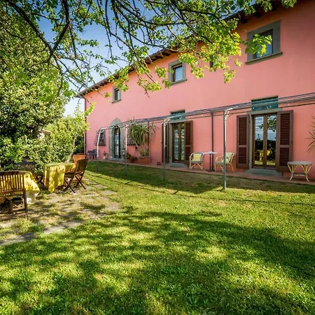 I Trebbiali Bed & Breakfast *